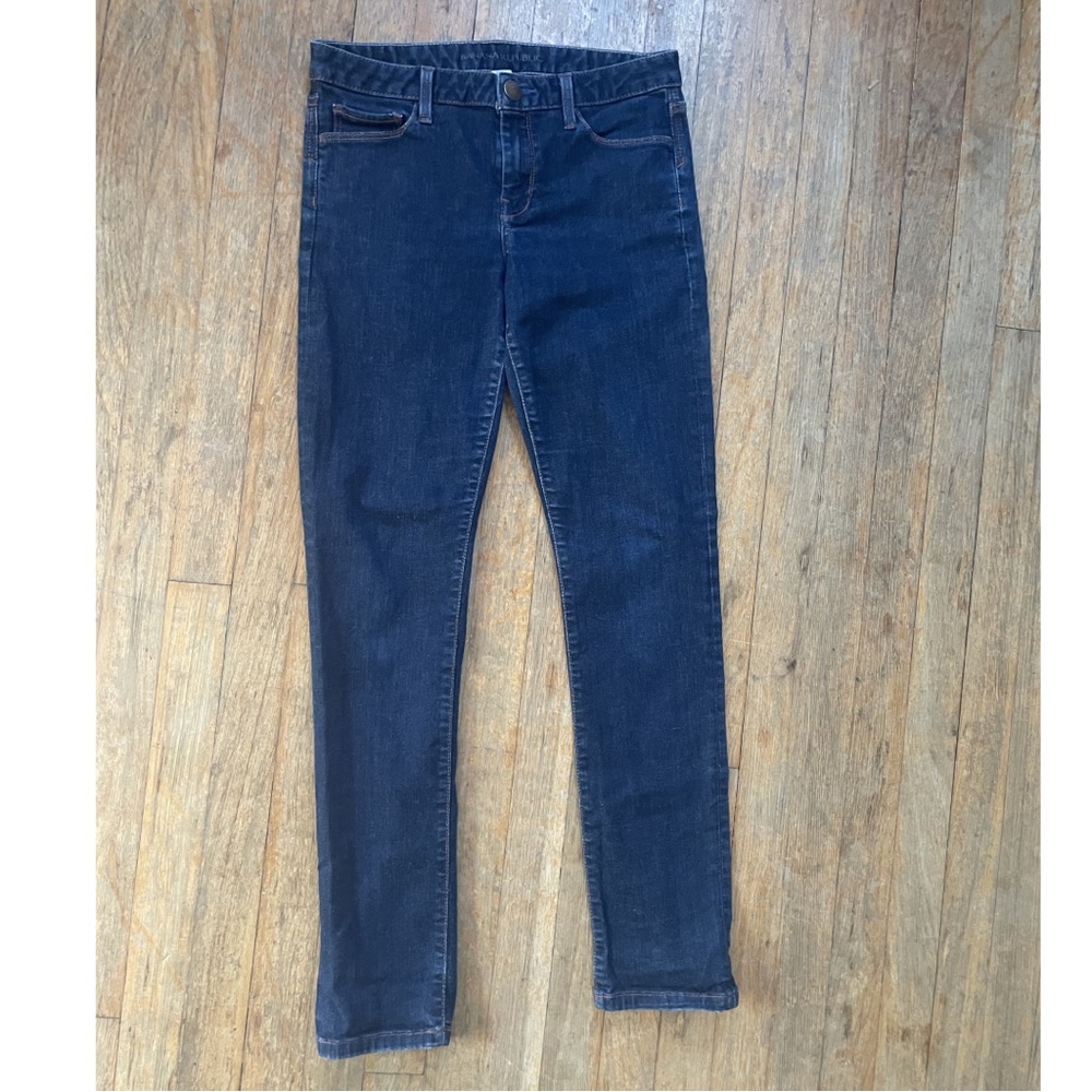 Banana Republic women's stretch slim jeans
Size 26P (petite)
